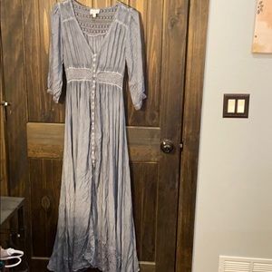 Women’s maxi dress